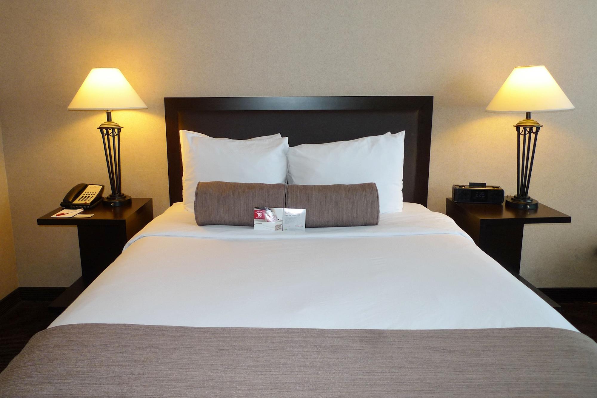 Hotel Ramada Plaza By Wyndham Calgary Downtown Exteriér fotografie