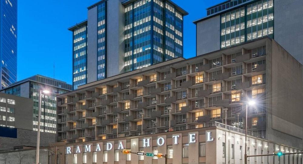 Hotel Ramada Plaza By Wyndham Calgary Downtown Exteriér fotografie