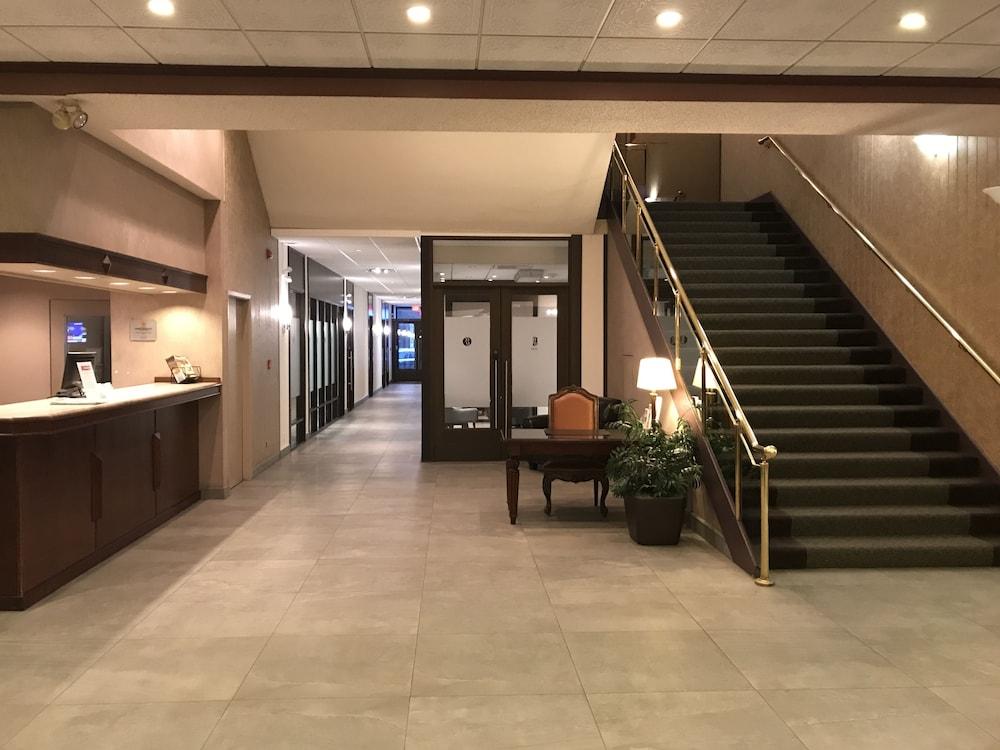 Hotel Ramada Plaza By Wyndham Calgary Downtown Exteriér fotografie