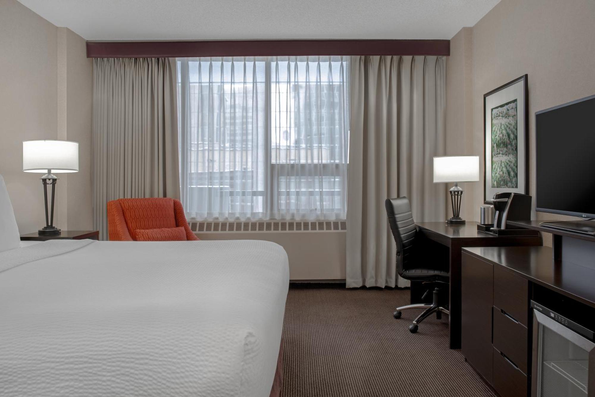 Hotel Ramada Plaza By Wyndham Calgary Downtown Exteriér fotografie